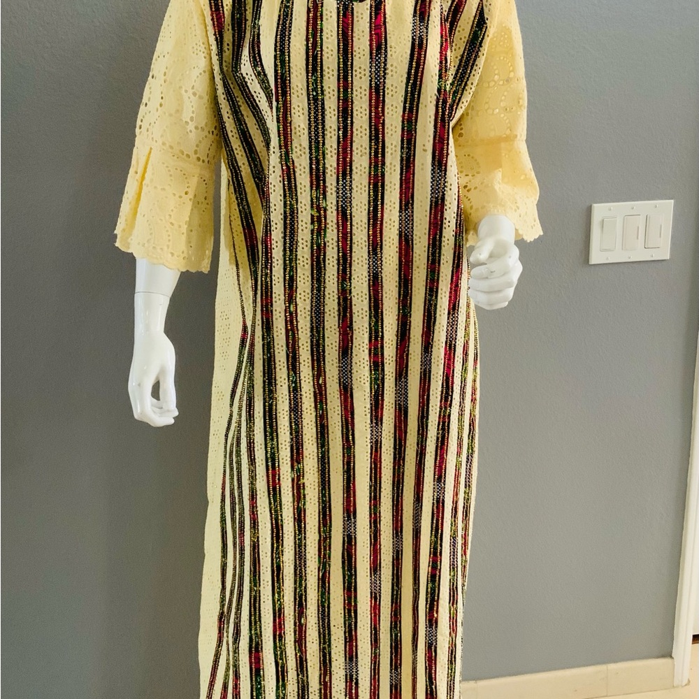 Elegantly designed Custom Made African Outfit. - Picture 11 of 14